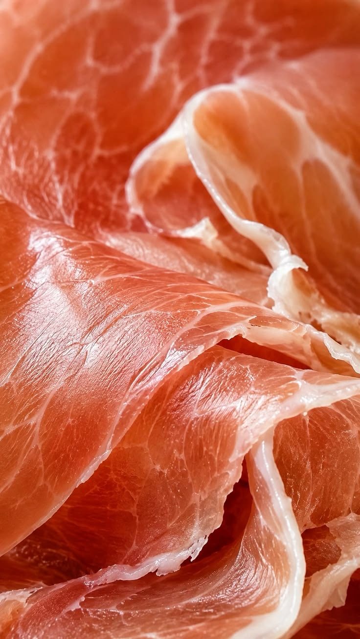 Fette sottili di prosciutto crudo