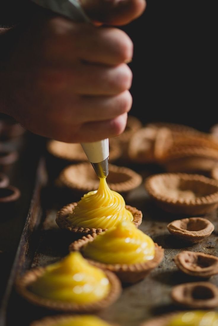 Crostatine farcite con crema al limone